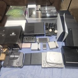 Huge Videogame Console & Videogame Lot 