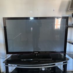 Samsung 55 Inch Flatscreen TV