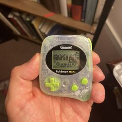 Pokémon Mini - Chikorita Green + Pokémon Party