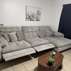 L shape sectionals /footrest/chaise / same day delivery 🚚