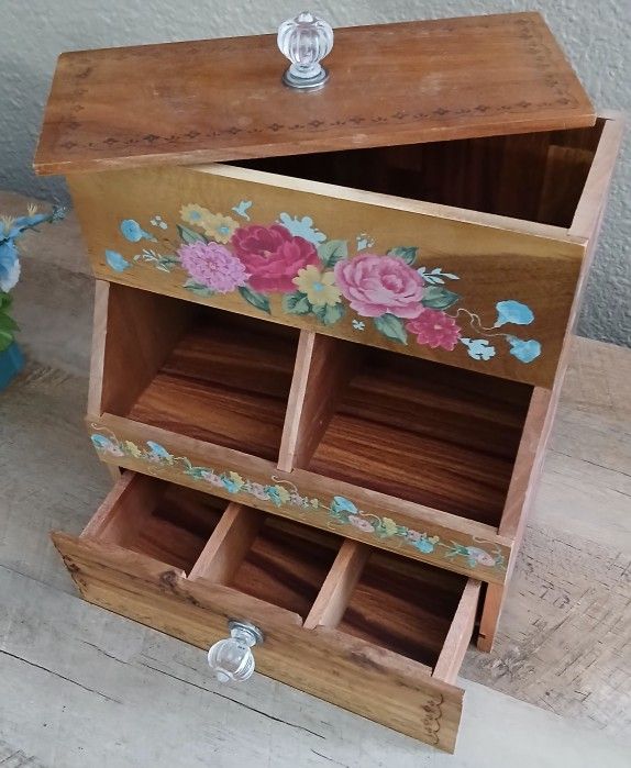 Pioneer Woman Pods & Tea Storage