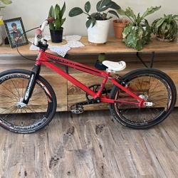expert Ssquared BMX Bike