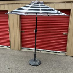 Patio Umbrella And Stand 