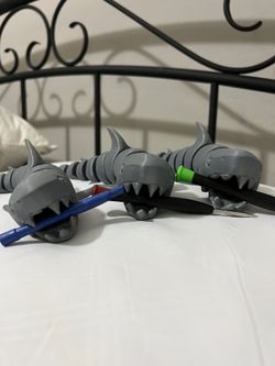 SHARK TOY (LARGE)