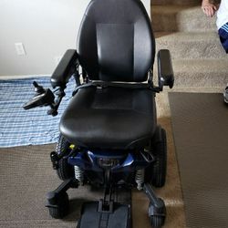 Quantum Q6 Edge 2.0 35-C Electric Wheelchair 