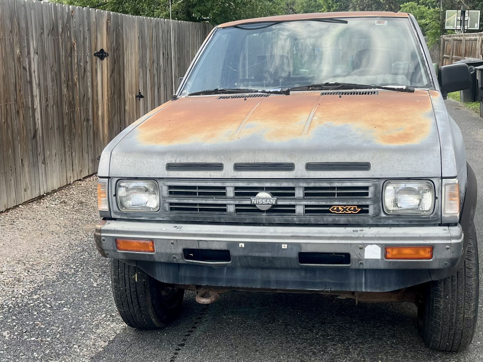 1990 Nissan Pickup