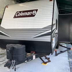 2021 Coleman BH242