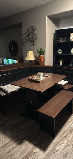 Breakfast Nook