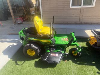 Jhon deree zero turn z-330m like new 0.1 $3900 firm