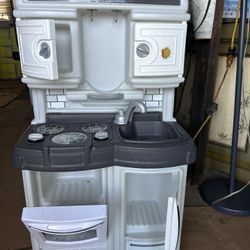 Toy Kitchen