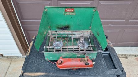 Vintage Coleman 425C Camp Stove