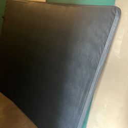 Toyota Tacoma OEM bed Cover