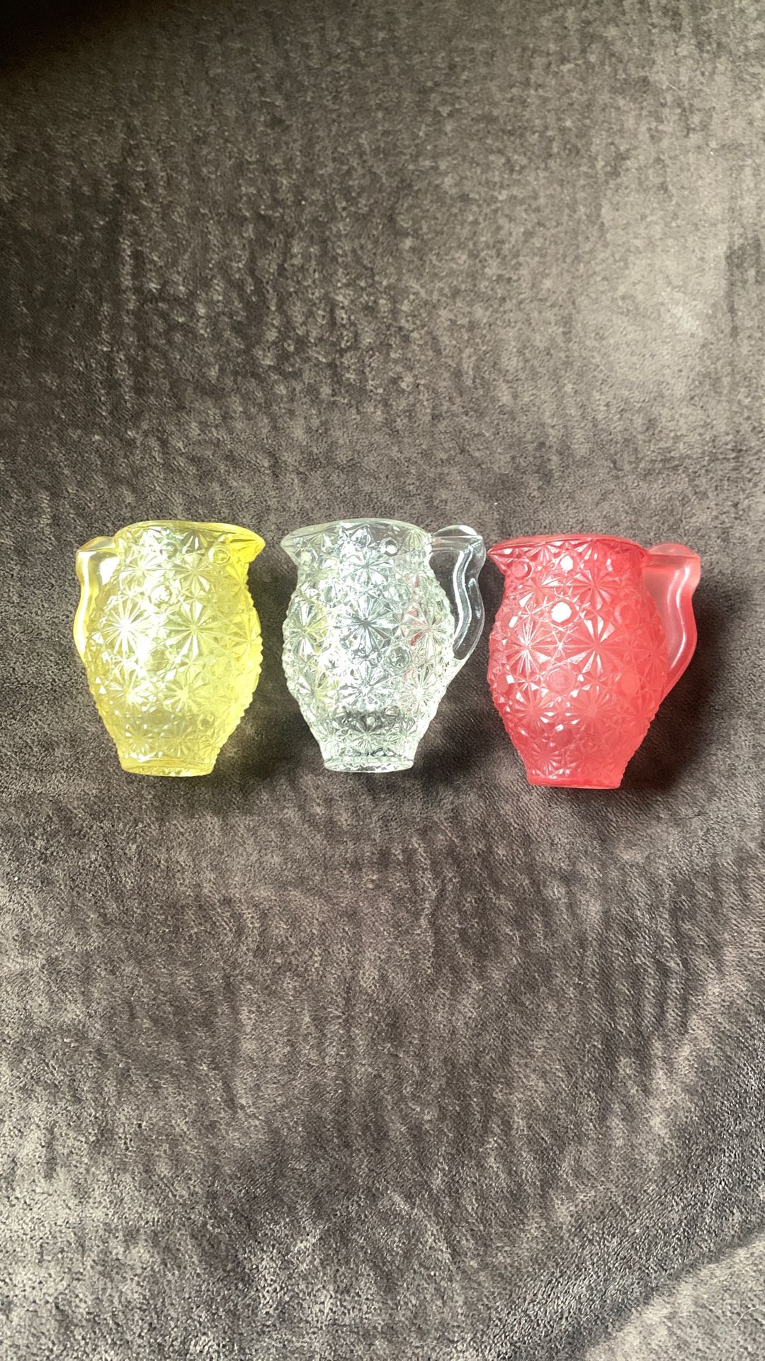 Set Of 3 Vintage L.E. Smith Daisy And Button Glass Miniature Pitchers-Toothpick Holders