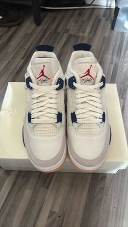 Air Jordan 4 Retro White Navy Sneakers