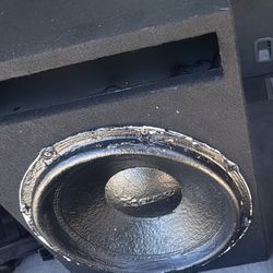 2400W subwoofer with box – hits hard 🔊