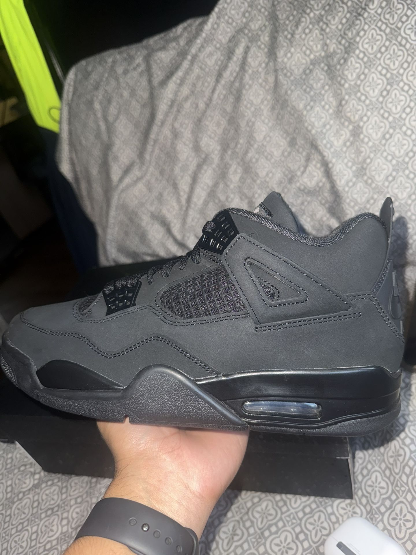 Jordan 4 Black Cat