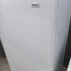 Frigidaire Freezer 