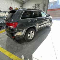 2011 Grand Cherokee New HEMI Engine And Trans 