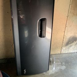 Charcol Gray Toyota Tacoma Tailgate 