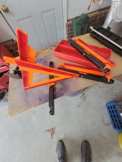 Road Reflective Triangles With Sturdy Bottom Base