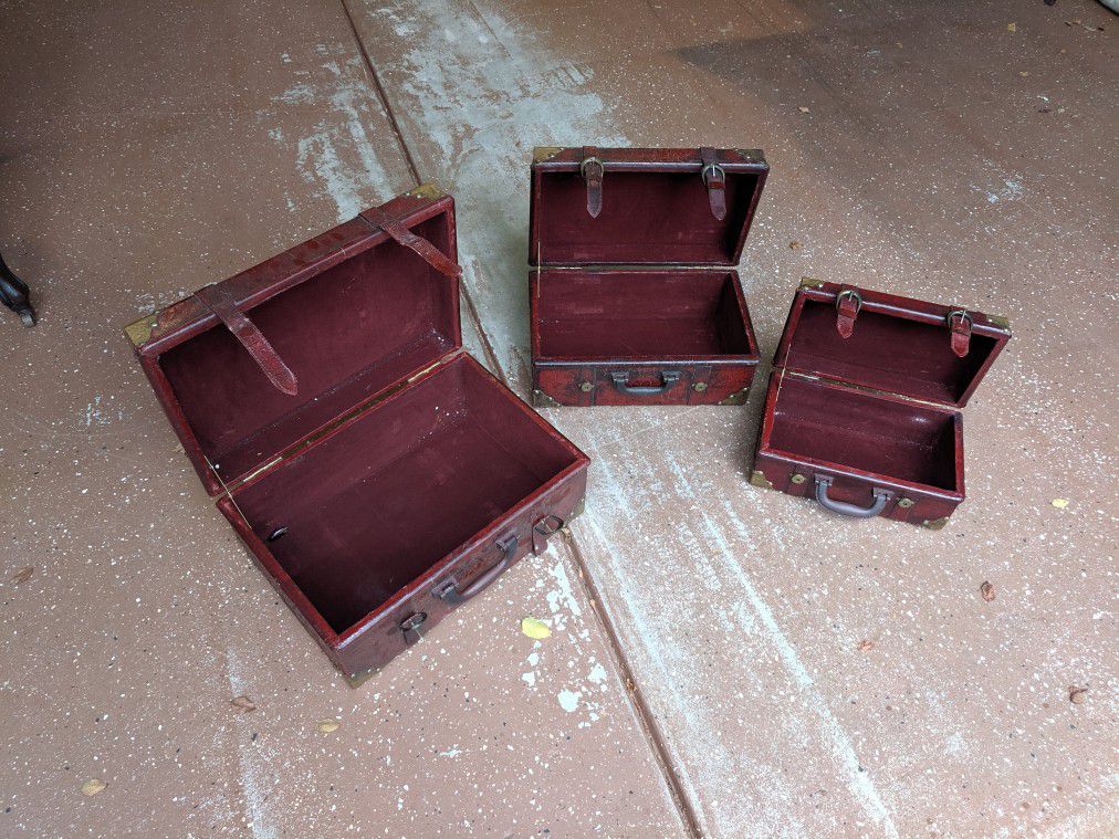 Decorative Suitcases (set of 3) with Straps