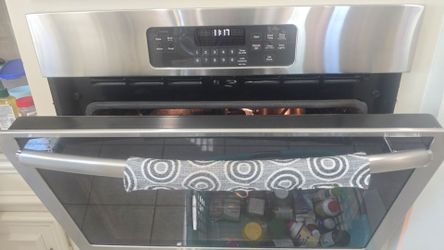 GE Electric oven