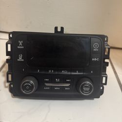 2015 RAM 1500 ORIGINAL RADIO