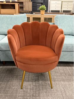 Modern Velvet Accent Chair with Channel Tufted Seashell Back, Cute Living Room Bedroom Armchair with Gold Legs, Comfy Upholstered Vanity Chair for Mak