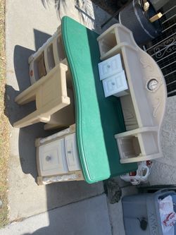 Childrens Play Desk