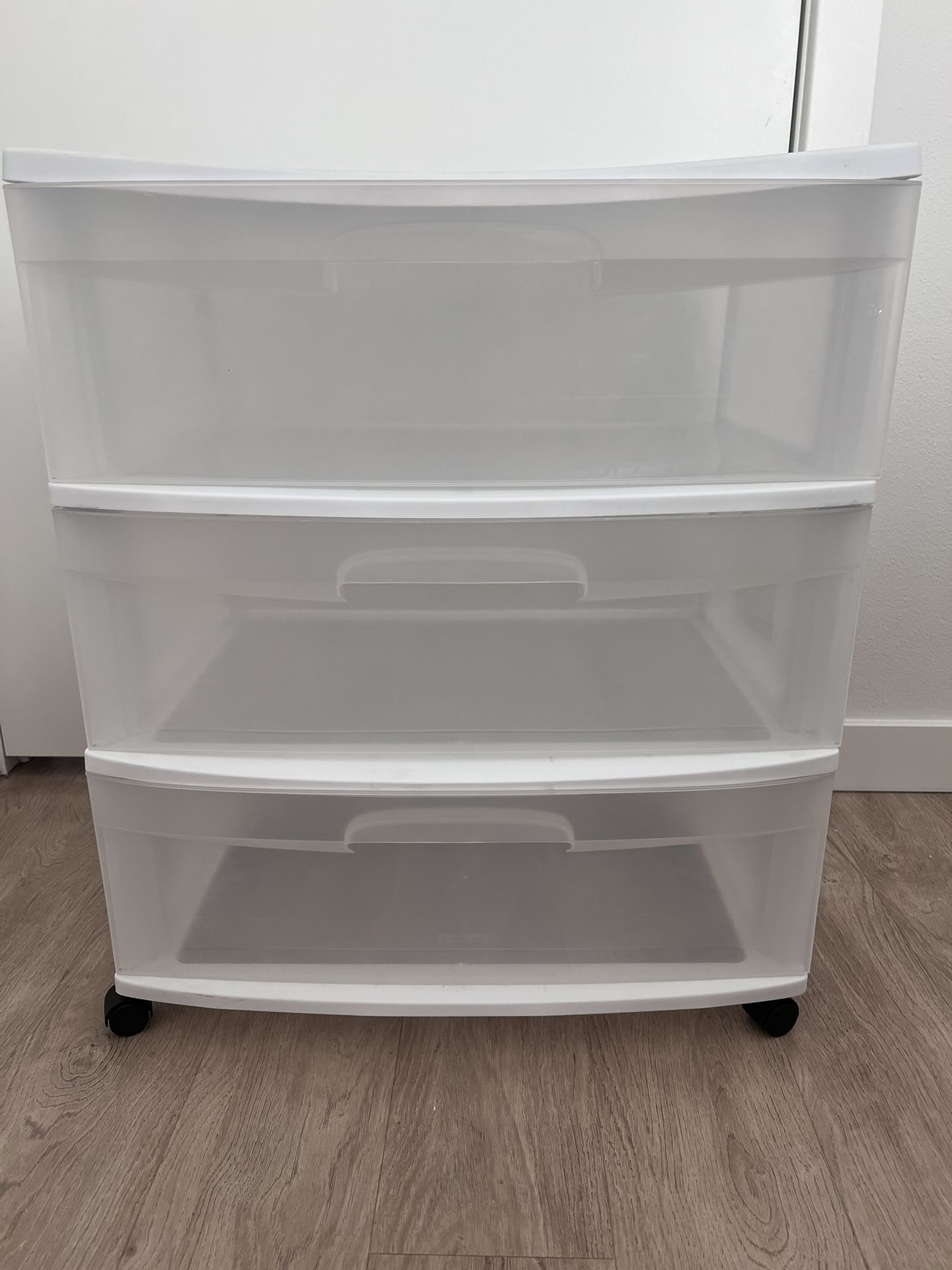 Sterilite 3 Drawer Cart 15 1/4” x 21 7/8” x 25 5/8”