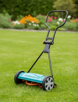 GARDENA 16" Manual Reel Lawn Mower W/ 5 Blades OBO