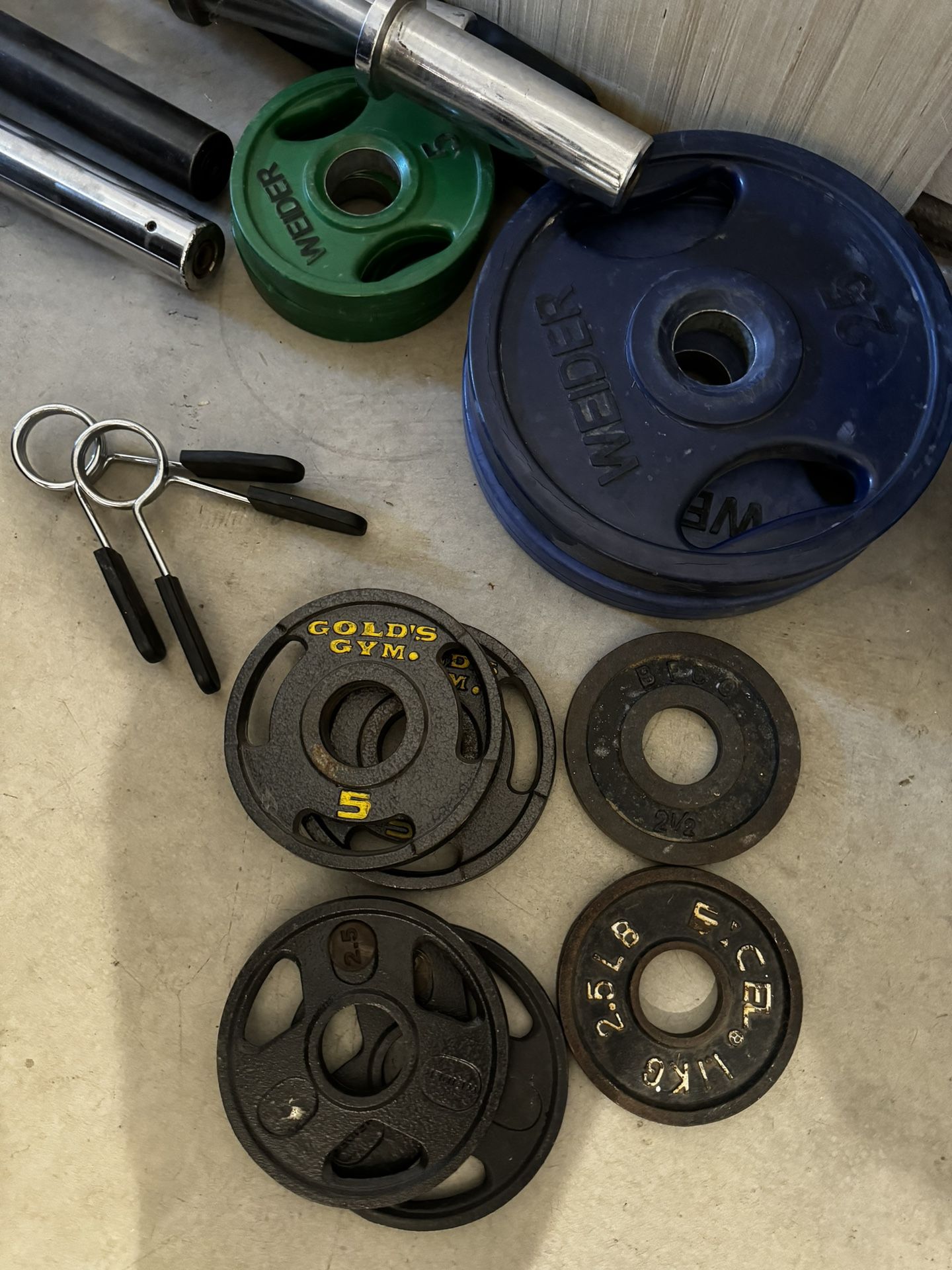 Olympic Weight Plates, Curl Bar, Tricep Exercise Bar 