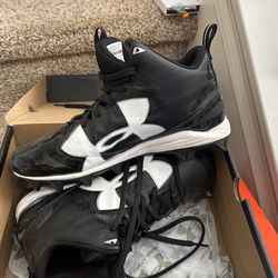 Kids Football Cleats Size 9 