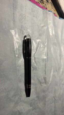 Montblanc Star Walker Ultra black Precious Resin Fineliner Pen.