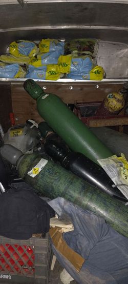 Oxygen tank