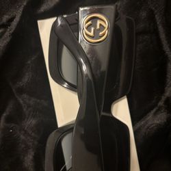 Gucci Oversized Sunglasses 
