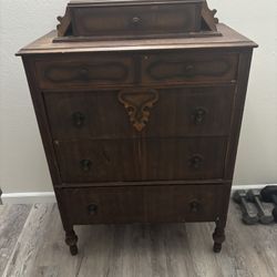 1930’s Vintage Dresser 