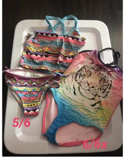 Girls Swimsuit only 5/6 is available
