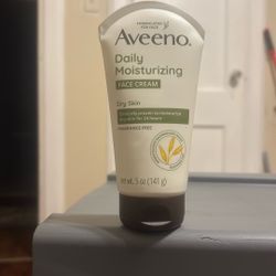 Aveeno Daily Moisturizing Face Cream 
