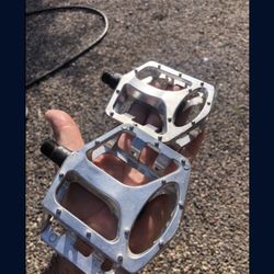 HP  PEDALS 9/16  Mid School 