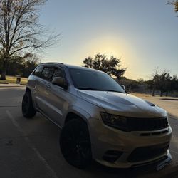 Jeep Grand Cherokee Laredo 2018 V6