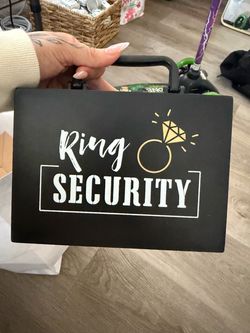 Ring man box