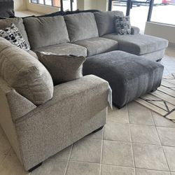 Ballinasloe 3 Pc Sectional With Chais,e | Lovesea,t | Sof,a | Beige