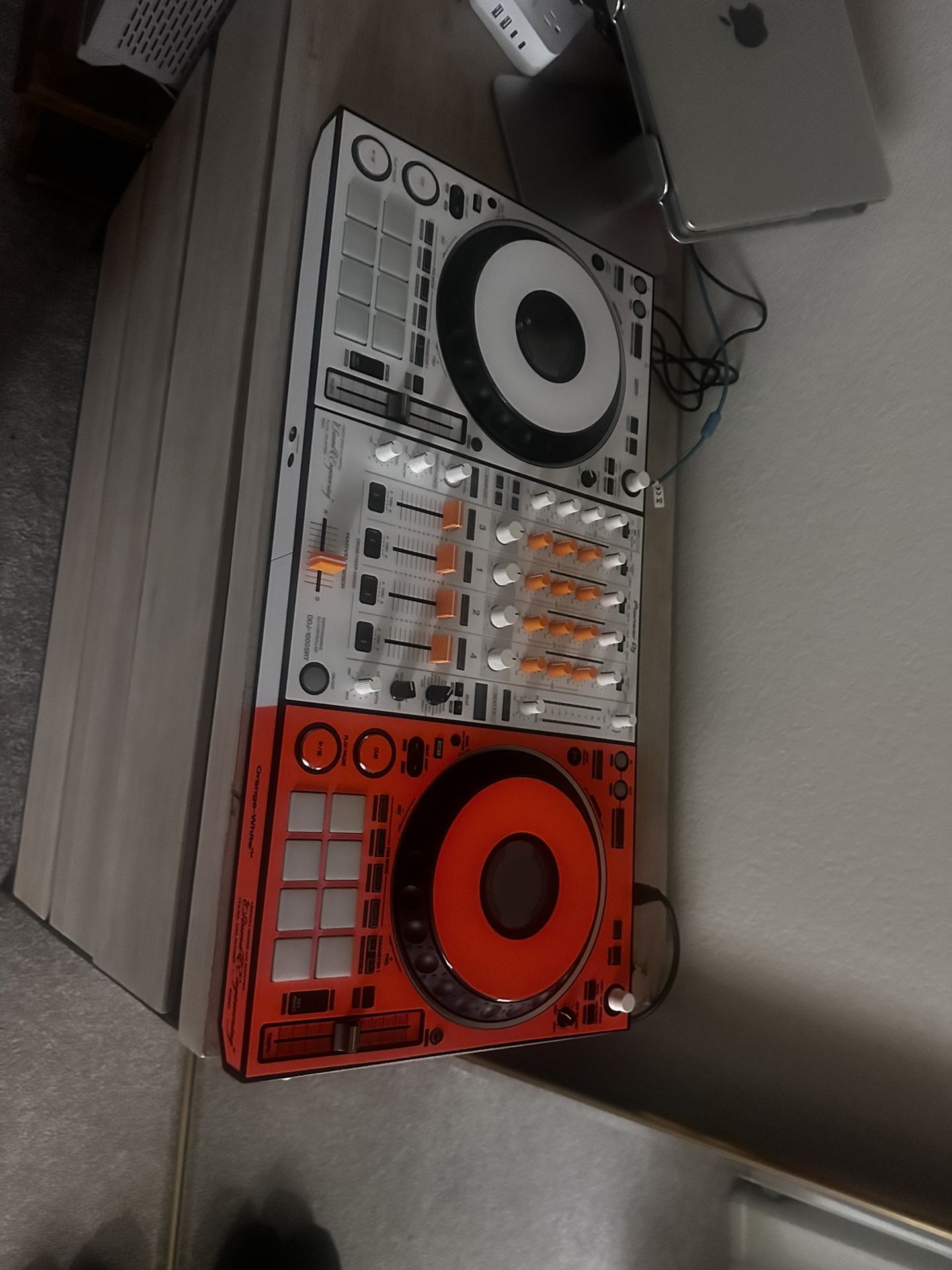 Pioneer DDJ SRT 1000 Controller