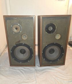 Rectilinear Research Corp. XIa Loudspeaker System