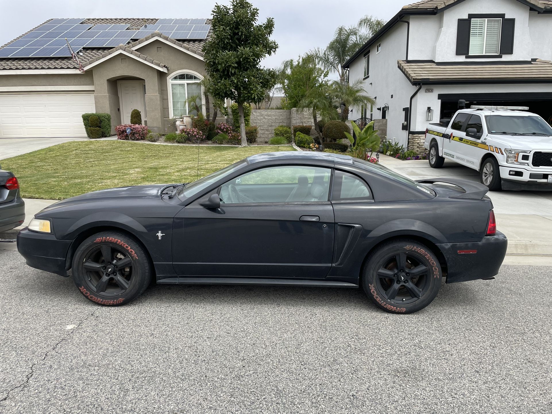 2000 Ford Mustang