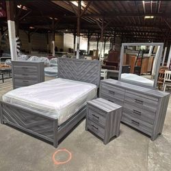 Queen Bedroom Set – Complete Bed + Mattress + Side Tables (Excellent Condition)