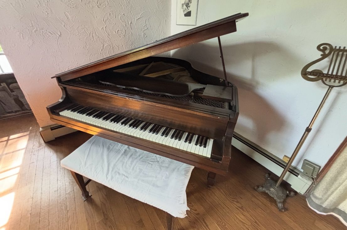 Baby grand Piano