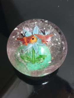 PW9 Art glass paperweight 2 butterflies