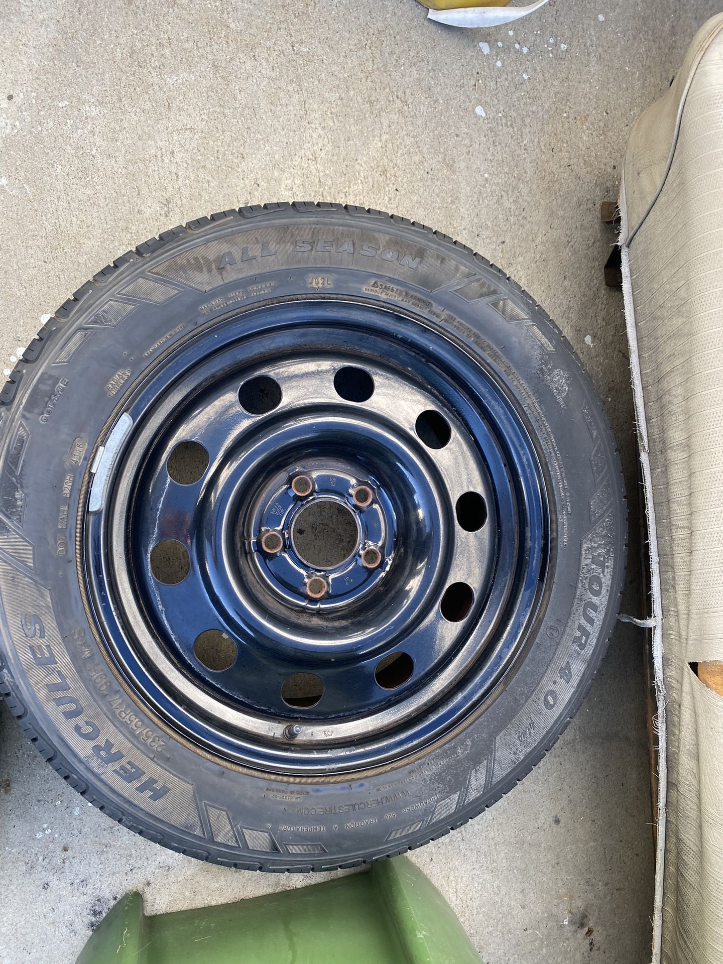 17” Ford Crown Victoria Wheels (5 Wheels)
